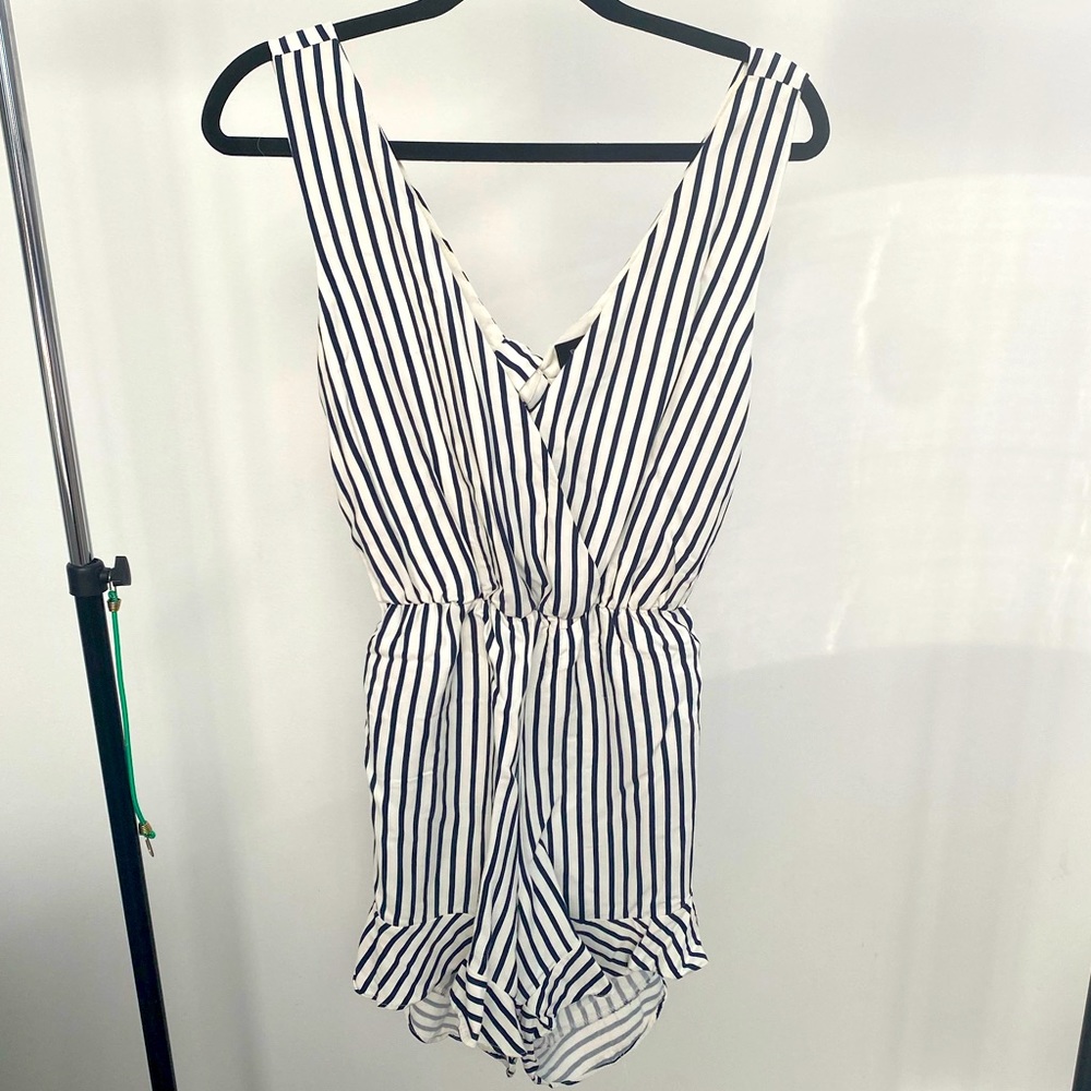 Open back, navy blue & white romper